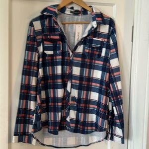 Women’s plaid shirt